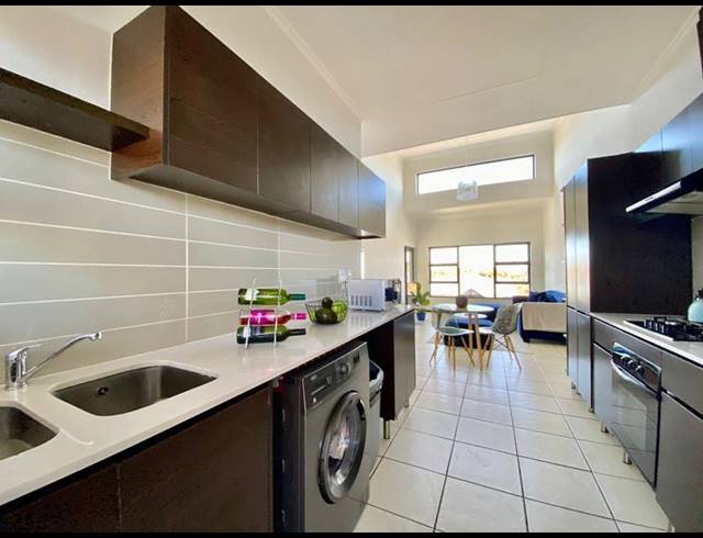 2 BEDROOM TOWNHOUSE FOR SALE IN OAKDENE